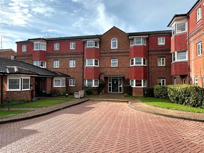 1 Bedroom Property For Sale In Westdeane Court, Worting Road, Basingstoke, RG21