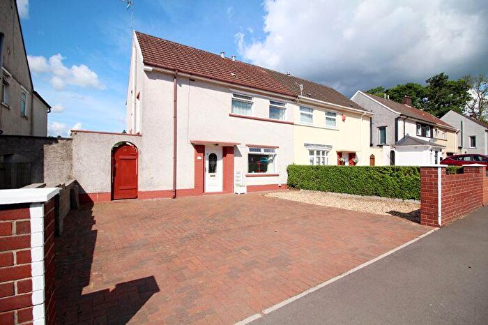 3 Bedroom Semi-Detached House For Sale In Dynea Road, Rhydyfelin, Pontypridd, CF37