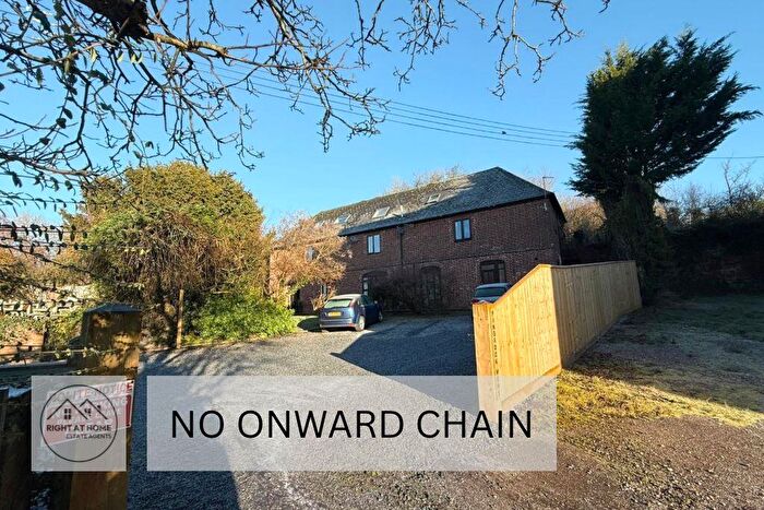 2 Bedroom Terraced House For Sale In Pinbrook Mews, Exeter, EX4