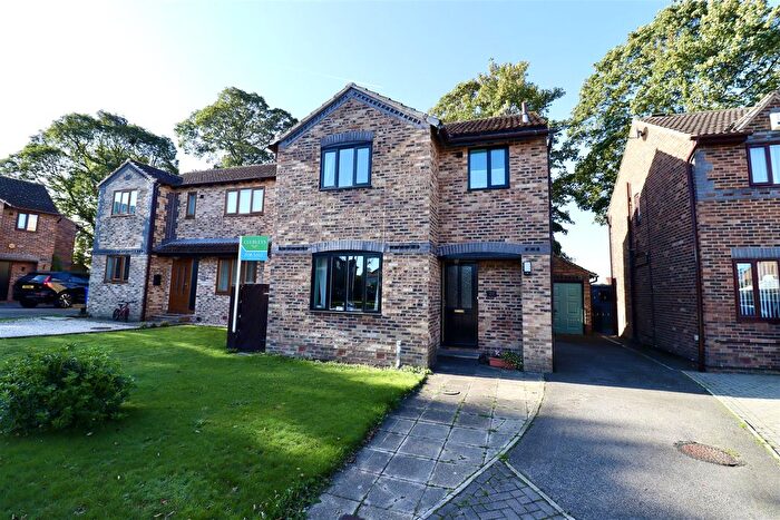 3 Bedroom Detached House For Sale In Turner Close, Market Weighton, YO43