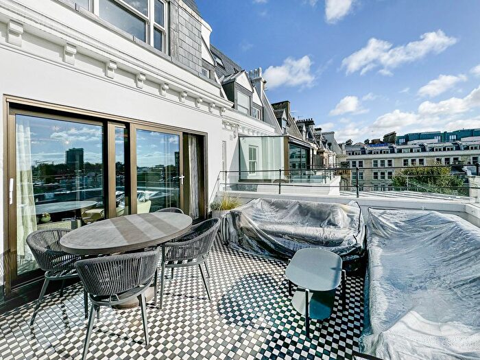 2 Bedroom Flat To Rent In Prince Of Wales Terrace, London, W8