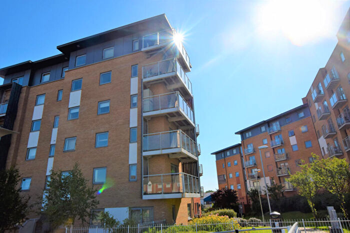 2 Bedroom Apartment To Rent In Hawkins Road, Essex, CO2