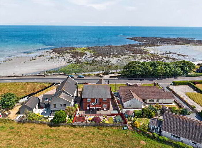 4 Bedroom Detached House For Sale In Donaghadee Road, Newtownards, BT22