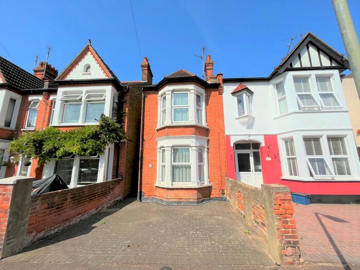 3 Bedroom Semi-Detached House To Rent In Christchurch Road, Southend, SS2