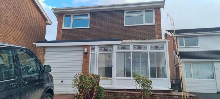3 Bedroom Semi-Detached House To Rent In Maesceinion, Aberystwyth SY23