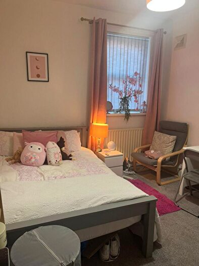 6 Bedroom House Of Multiple Occupation To Rent In Kimbolton Avenue, Nottingham, NG7