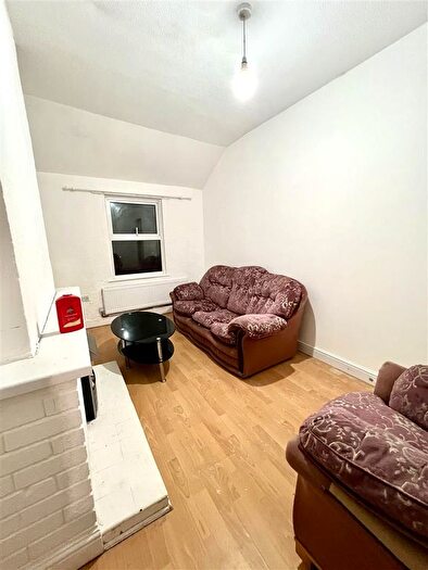 3 Bedroom Property To Rent In Tilford Road, Newstead Village, Nottingham, NG15