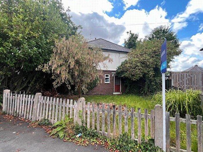 4 Bedroom Semi-Detached House For Sale In Park Avenue, Saltney, Chester, CH4