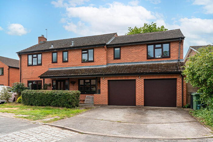 4 Bedroom Detached House For Sale In Pound Lane, Cholsey, OX10
