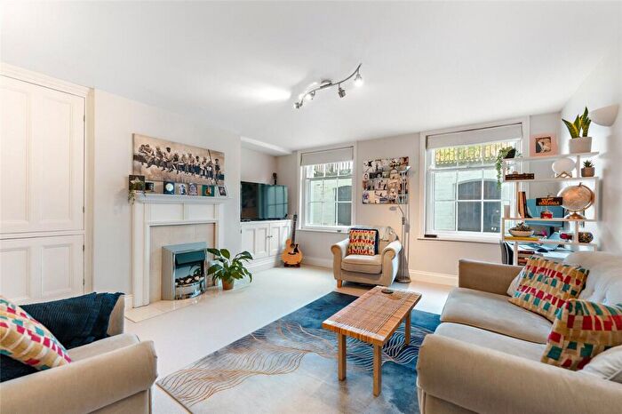 2 Bedroom Apartment For Sale In Clarendon Square, Leamington Spa, Warwickshire, CV32