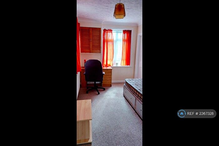 Studio To Rent In Elmstead Road, Colchester, CO4