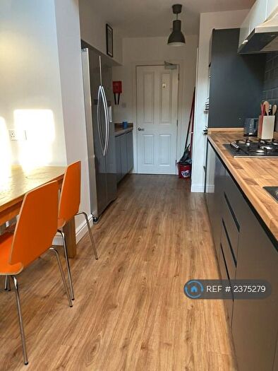 5 Bedroom End Of Terrace House To Rent In Kingsland Avenue, Coventry, CV5