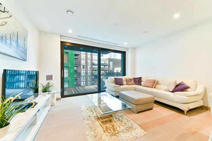 1 Bedroom Apartment To Rent In Legacy Building, Embassy Gardens, SW11