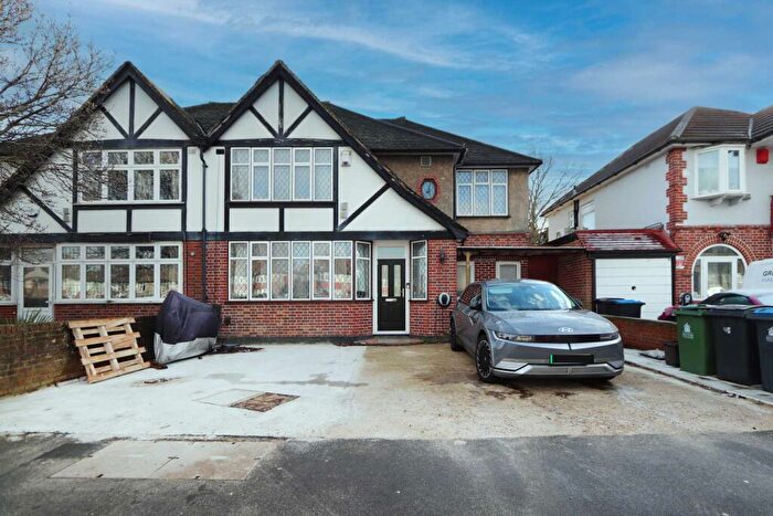 4 Bedroom Semi-Detached House For Sale In Malden Way, New Malden, KT3