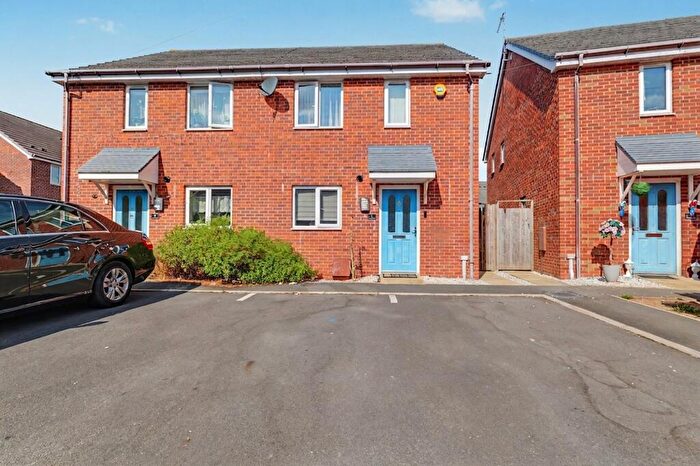 3 Bedroom Semi-Detached House For Sale In Winston Close, Coventry, CV2