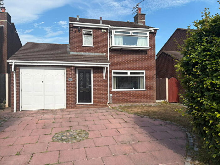 3 Bedroom Detached House For Sale In Tyrers Avenue, Lydiate, L31