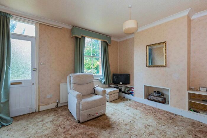 2 Bedroom Semi-Detached House For Sale In Summerleaze Road, Maidenhead, SL6