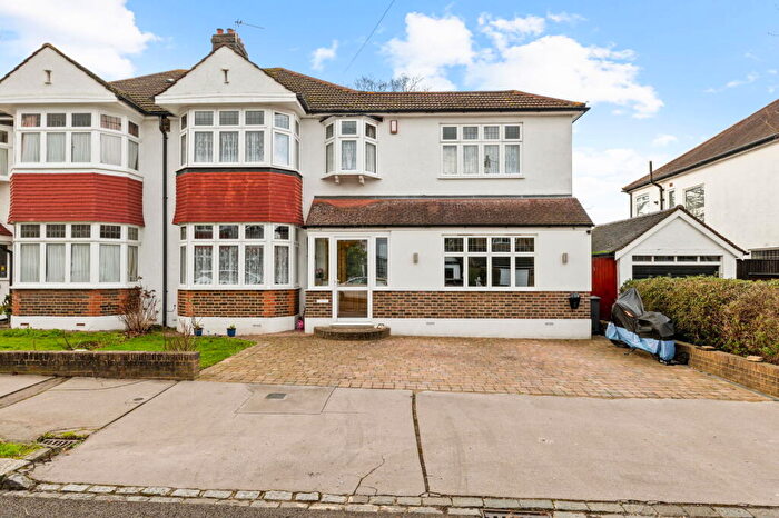 5 Bedroom Semi Detached House For Sale In Wickham Avenue, CR0