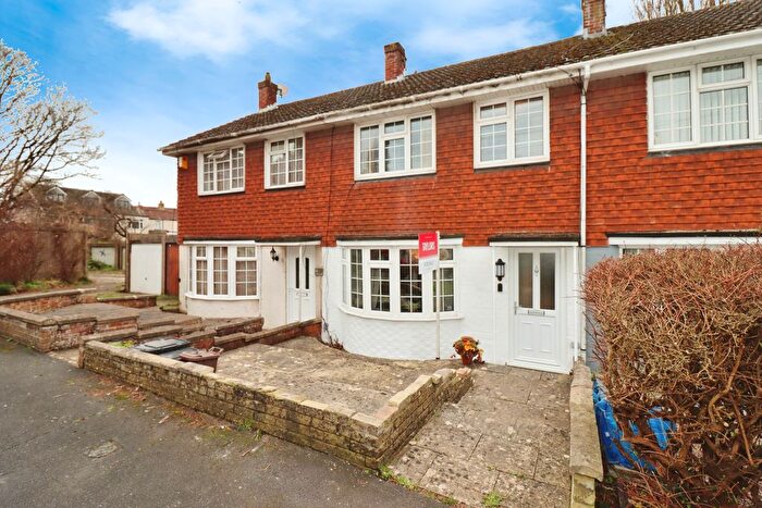 3 Bedroom Terraced House For Sale In Rowan Close, Bristol, BS16