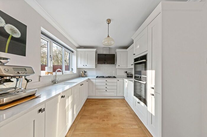 4 Bedroom Detached House For Sale In Pendle Gardens, Culcheth, WA3 - Photo 8