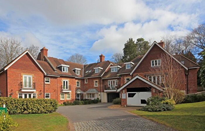 2 Bedroom Flat To Rent In Merlewood Close, Town Centre, BH2
