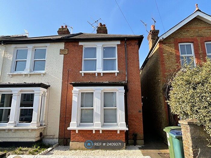 1 Bedroom Maisonette To Rent In Russell Road, Walton-On-Thames, KT12