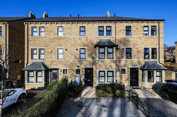 4 Bedroom Terraced House For Sale In Catherines Walk, Horsforth, Leeds, West Yorkshire, LS18