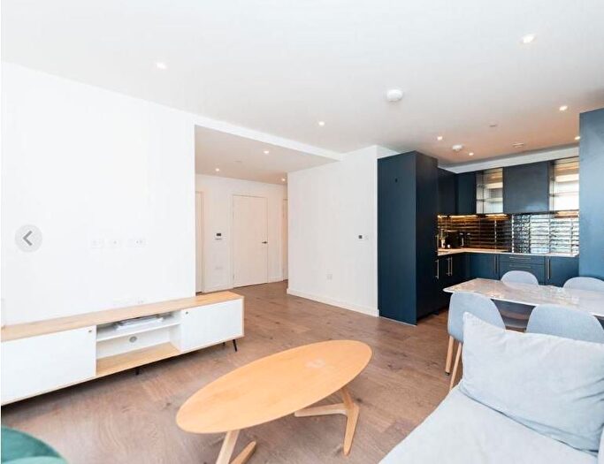 2 Bedroom Flat To Rent In Mary Neuner Road, London, N8