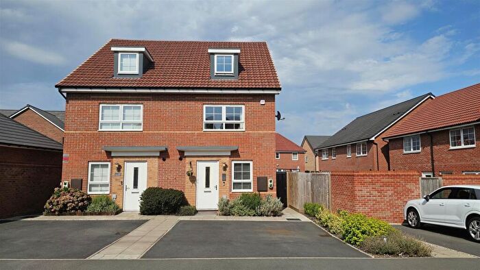 4 Bedroom Semi-Detached House For Sale In Kettleband Close, Bingham, NG13