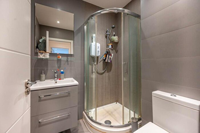 1 Bedroom Flat To Rent In Cranbrook Mews, Walthamstow, E17