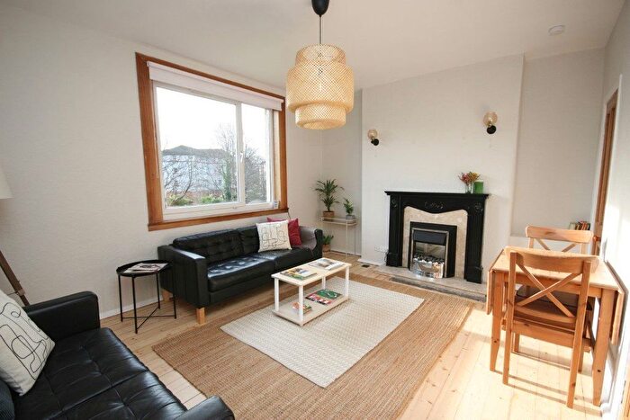 2 Bedroom Flat To Rent In Boswall Place, Edinburgh, EH5