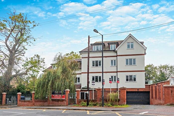 2 Bedroom Flat To Rent In West End Lane, Pinner, HA5