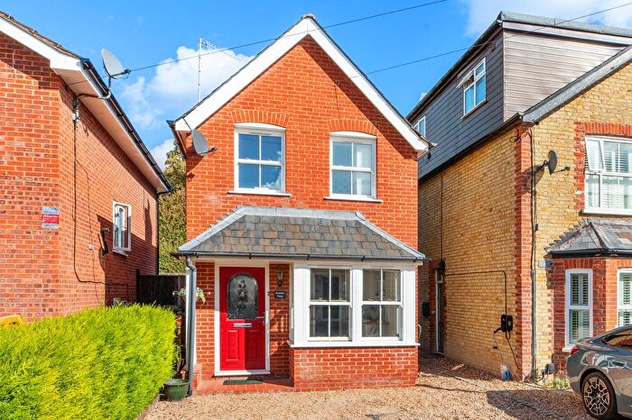 2 Bedroom Detached House For Sale In Recreation Road, Bourne End, SL8