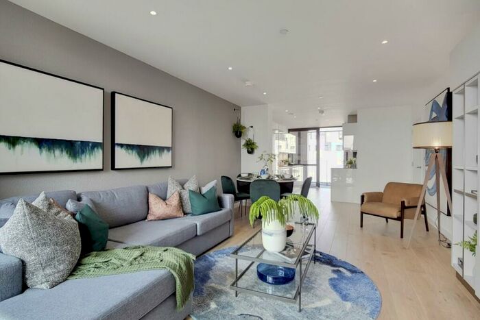 3 Bedroom Apartment To Rent In Waterman House, Forrester Way, Stratford, E15