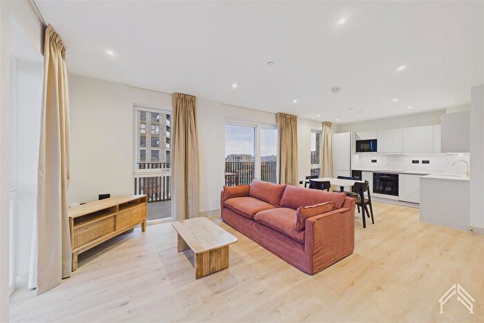 2 Bedroom Flat To Rent In Draycote House, London, NW9