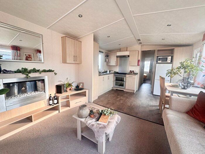 2 Bedroom Park Home For Sale In Ribble Valley Country And Leisure Park, BB7