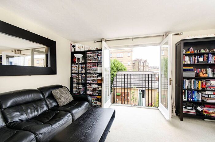 4 Bedroom Property To Rent In Mast House Terrace, Docklands, London, E14