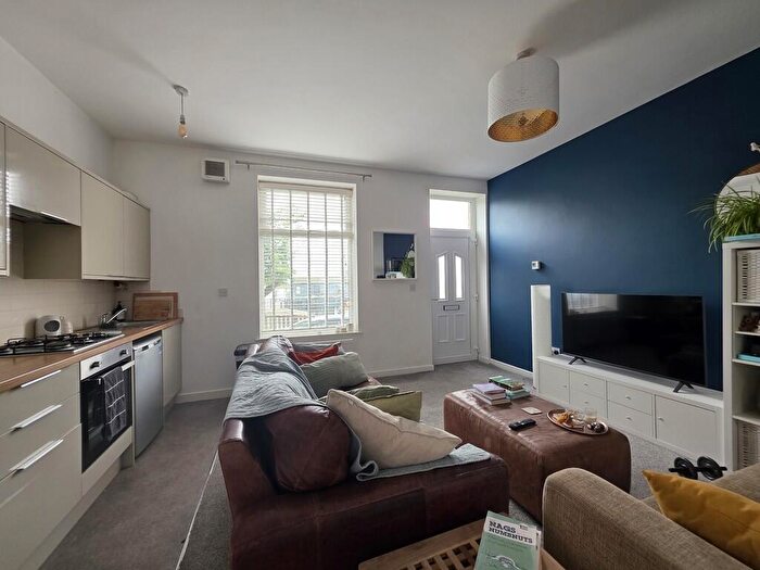 2 Bedroom Terraced House To Rent In Town Street, Birkenshaw, BD11