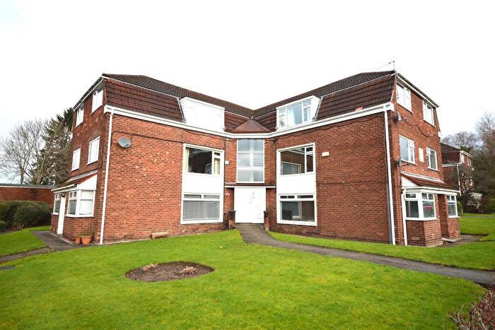 1 Bedroom Flat For Sale In Kingsleigh Road, Heaton Mersey, SK4