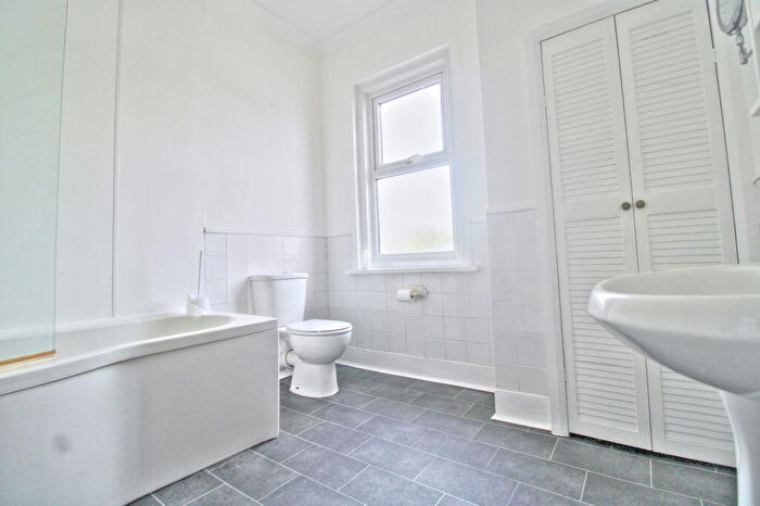 2 Bedroom Terraced House To Rent In Winchcombe Road, Eastbourne, BN22