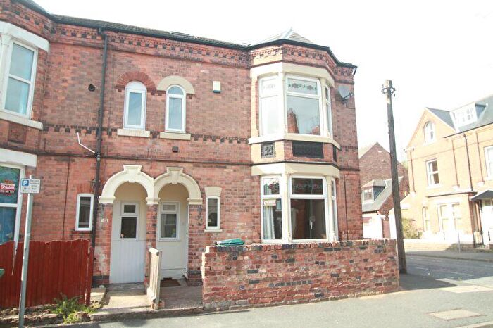 4 Bedroom House Of Multiple Occupation To Rent In Trinity Avenue, Nottingham, NG7
