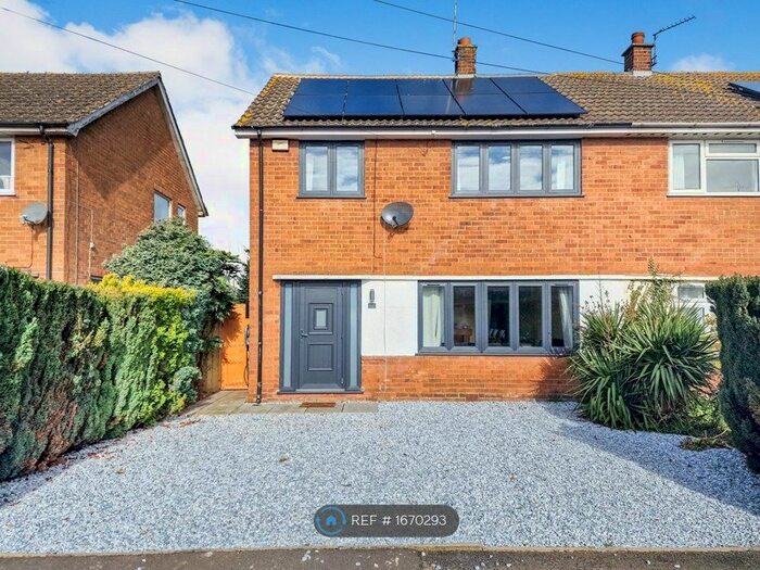 3 Bedroom Semi-Detached House To Rent In Forge Close, South Muskham, Newark, NG23