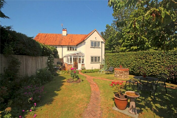 3 Bedroom Semi-Detached House For Sale In Blackmile Lane, Grendon, Northamptonshire, NN7