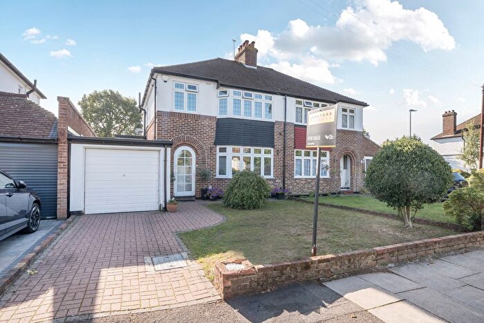 3 Bedroom Semi-Detached House For Sale In Grange Road, Orpington, BR6