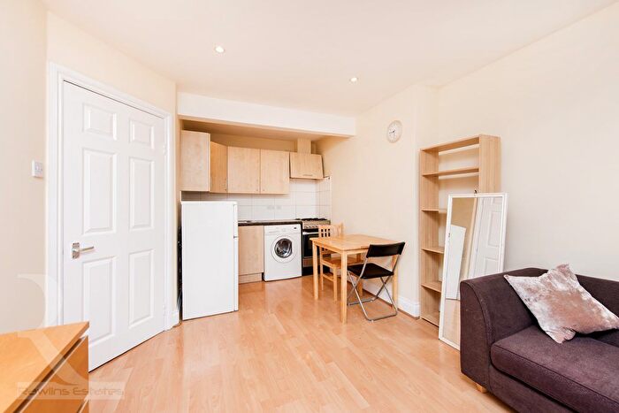 2 Bedroom Flat To Rent In Finchley Road, London, NW11