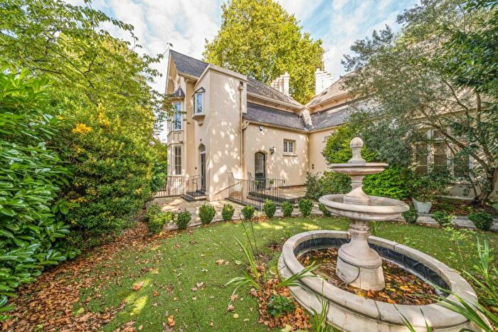 5 Bedroom House To Rent In Park Village West, Regents Park, NW1