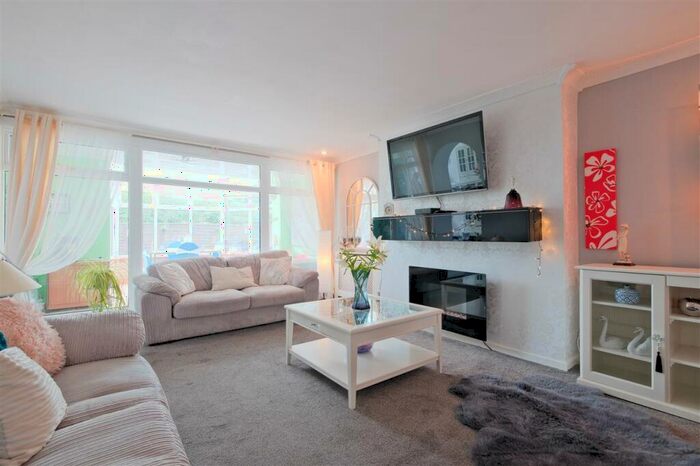 5 Bedroom Detached House For Sale In Hawthorn Gardens, Larkhall, ML9