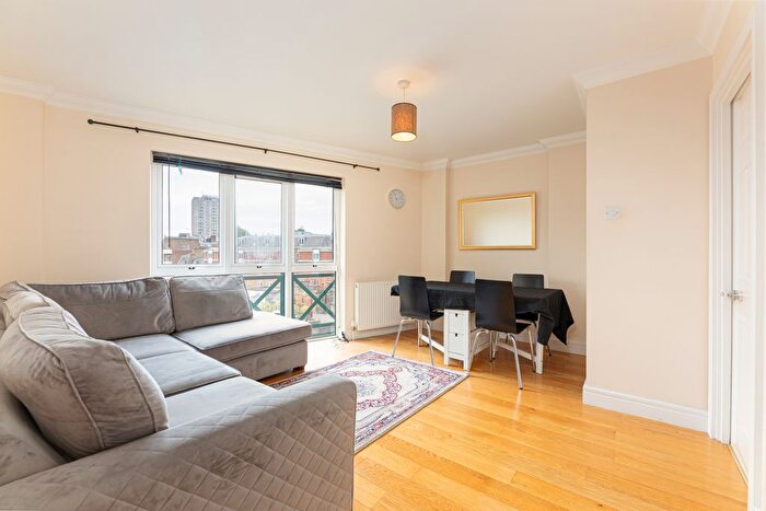 1 Bedroom Flat To Rent In Octavia House, Medway Street, Westminster, London, SW1P