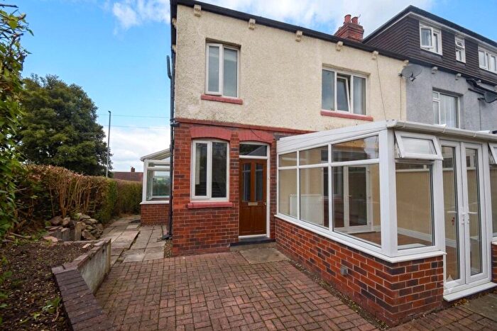 3 Bedroom Semi Detached House To Rent In Cambridge Gardens, Leeds, West Yorkshire, LS13
