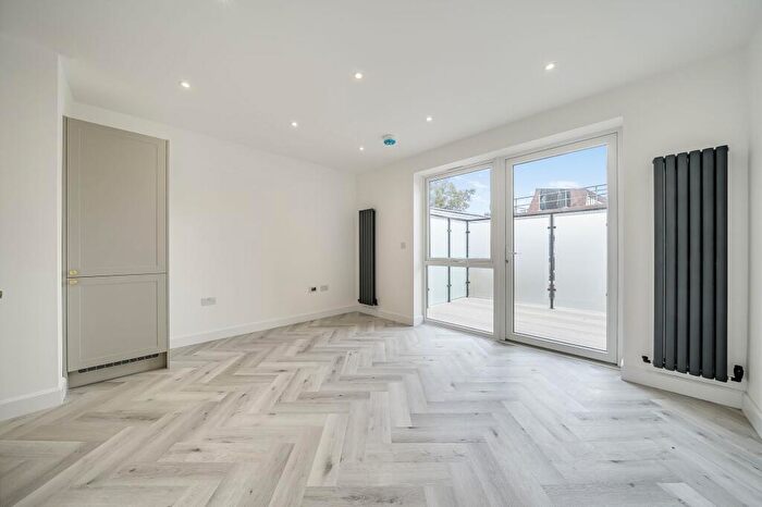 1 Bedroom Flat To Rent In Lion Road, Bexleyheath, Kent, DA6